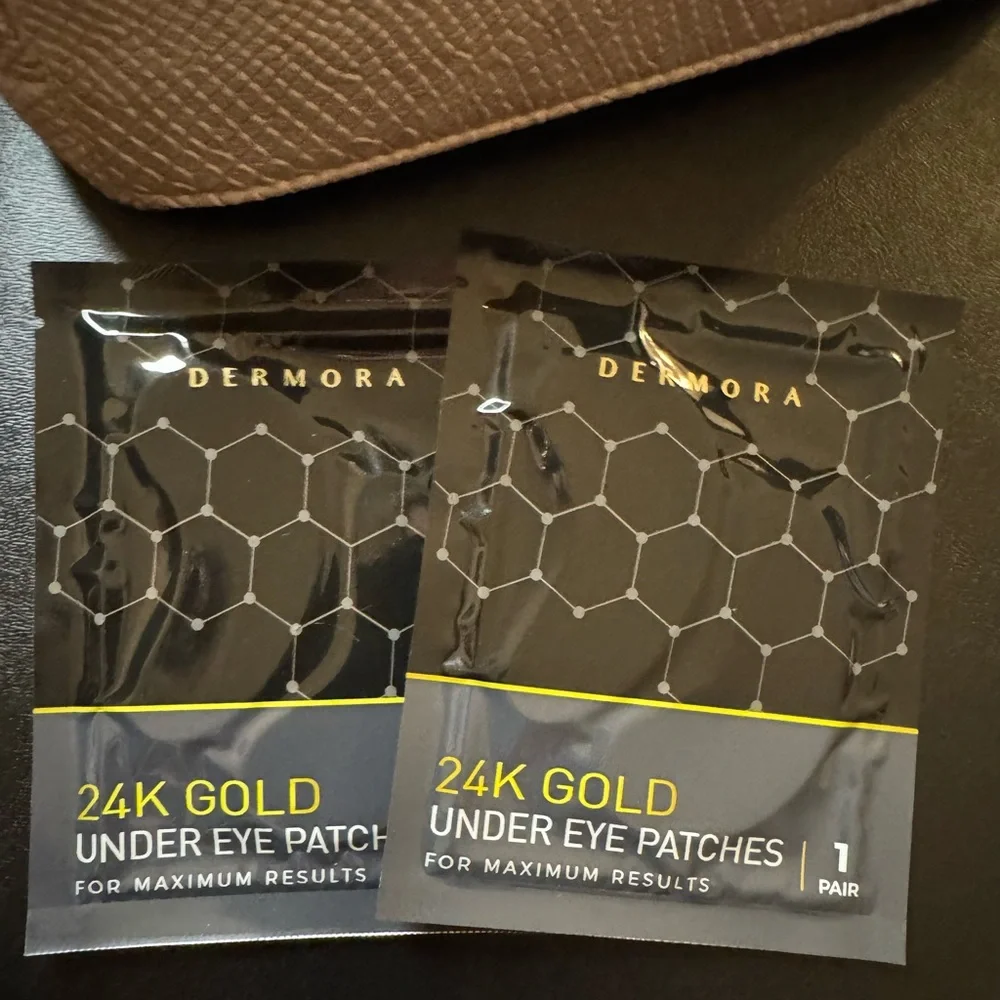 Gold Anne Klein Cosmetic Bag with Skincare  Bundle 4 pcs., NEW